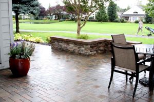 pavers, hardscapes, seatwall